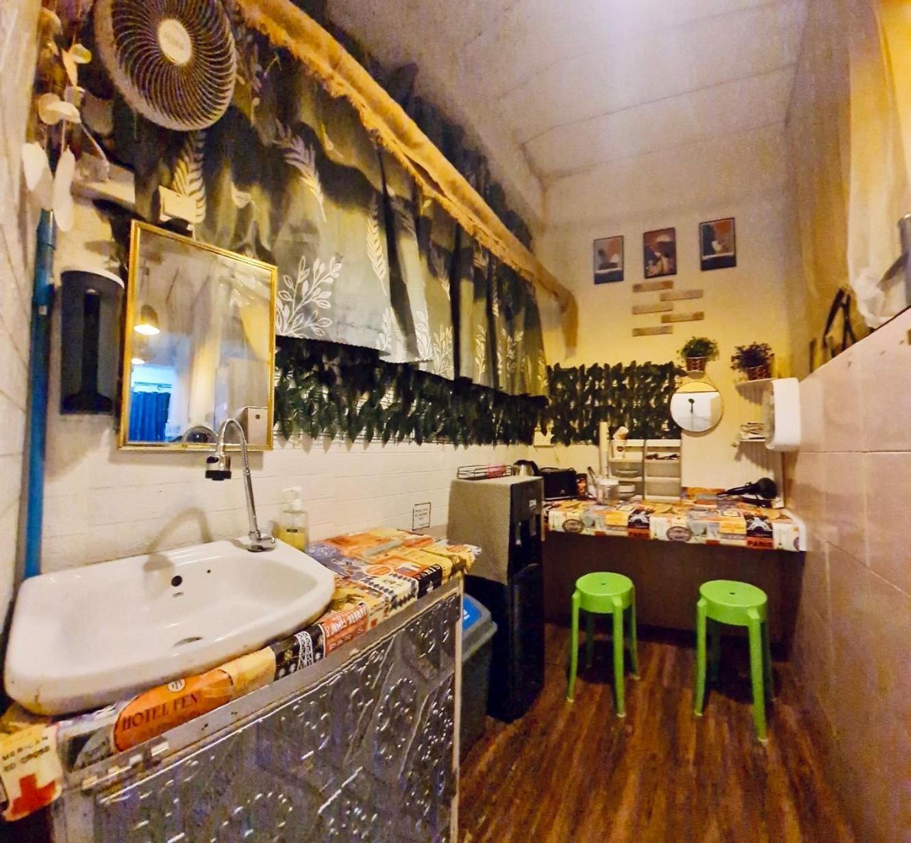 Me Hostel & Homestay At Haadrin Haad Rin Exterior photo