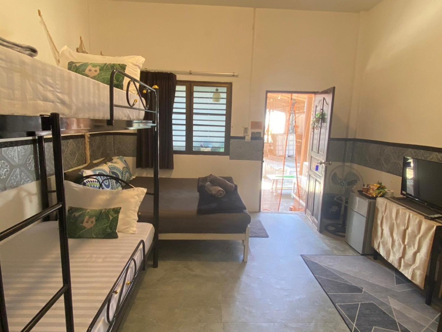 Me Hostel & Homestay At Haadrin Haad Rin Exterior photo