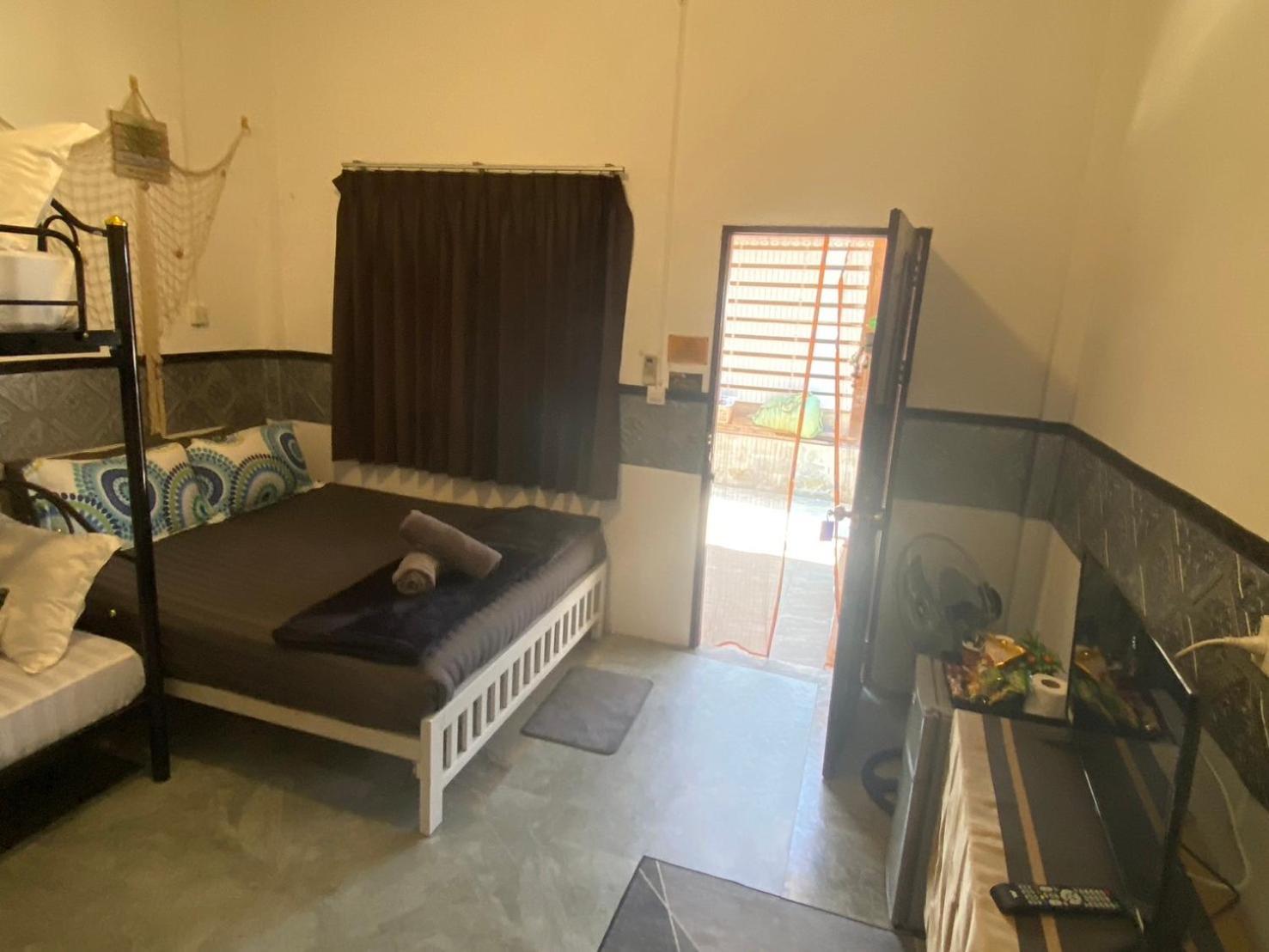 Me Hostel & Homestay At Haadrin Haad Rin Exterior photo